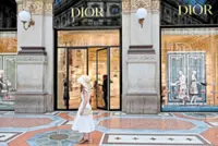 Luxury brands seek to lure America’s AI super-rich