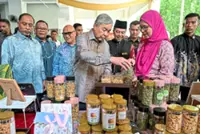 Zahid: Move up the value chain