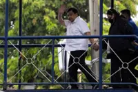 Philippine flood control mess: Stop giving Estrada, Bonoan jail privileges says group