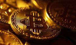 Does bitcoin still attract greater fools?