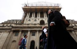 Bank of England faces calls from UK lawmakers to ease stablecoin plans