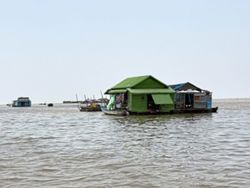 Tonle Sap, an unusual water landscape