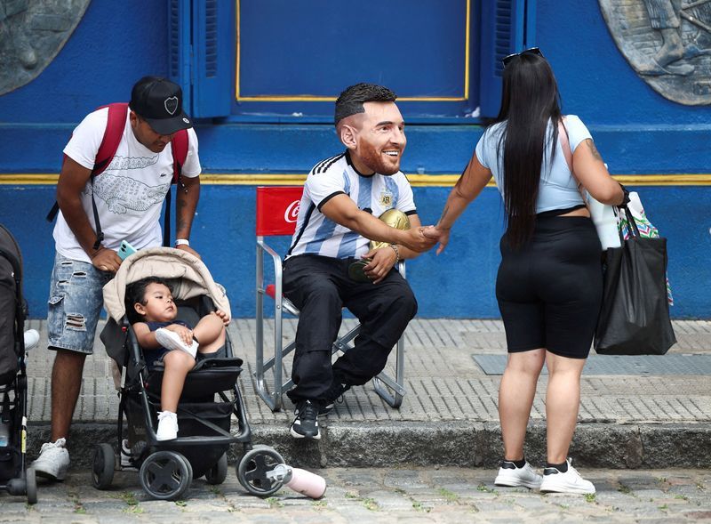 Argentines go into World Cup with atypical mood: tempered hopes
