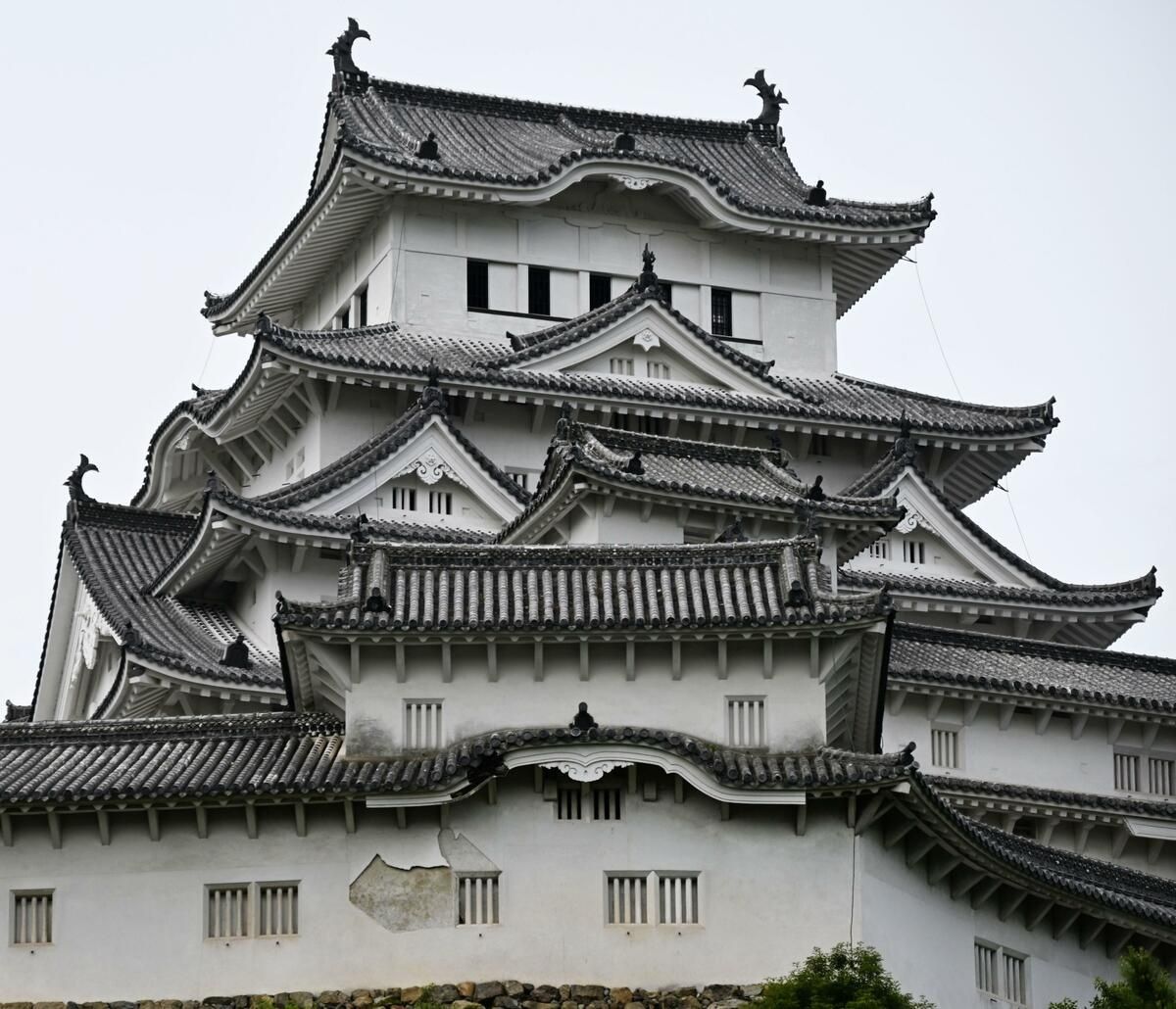 This photo shows Himeji Castle in Hyogo Prefecture with damaged exterior wall on June 4, 2026. - Photo: Kyodo