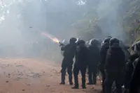 Bolivia's new defense minister pledges to clear roadblocks as protests drag on