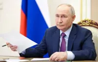 Putin faces rival visions of war and peace at Russia's 'Davos'