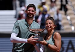 Tennis-Errani and Vavassori retain French Open mixed doubles title