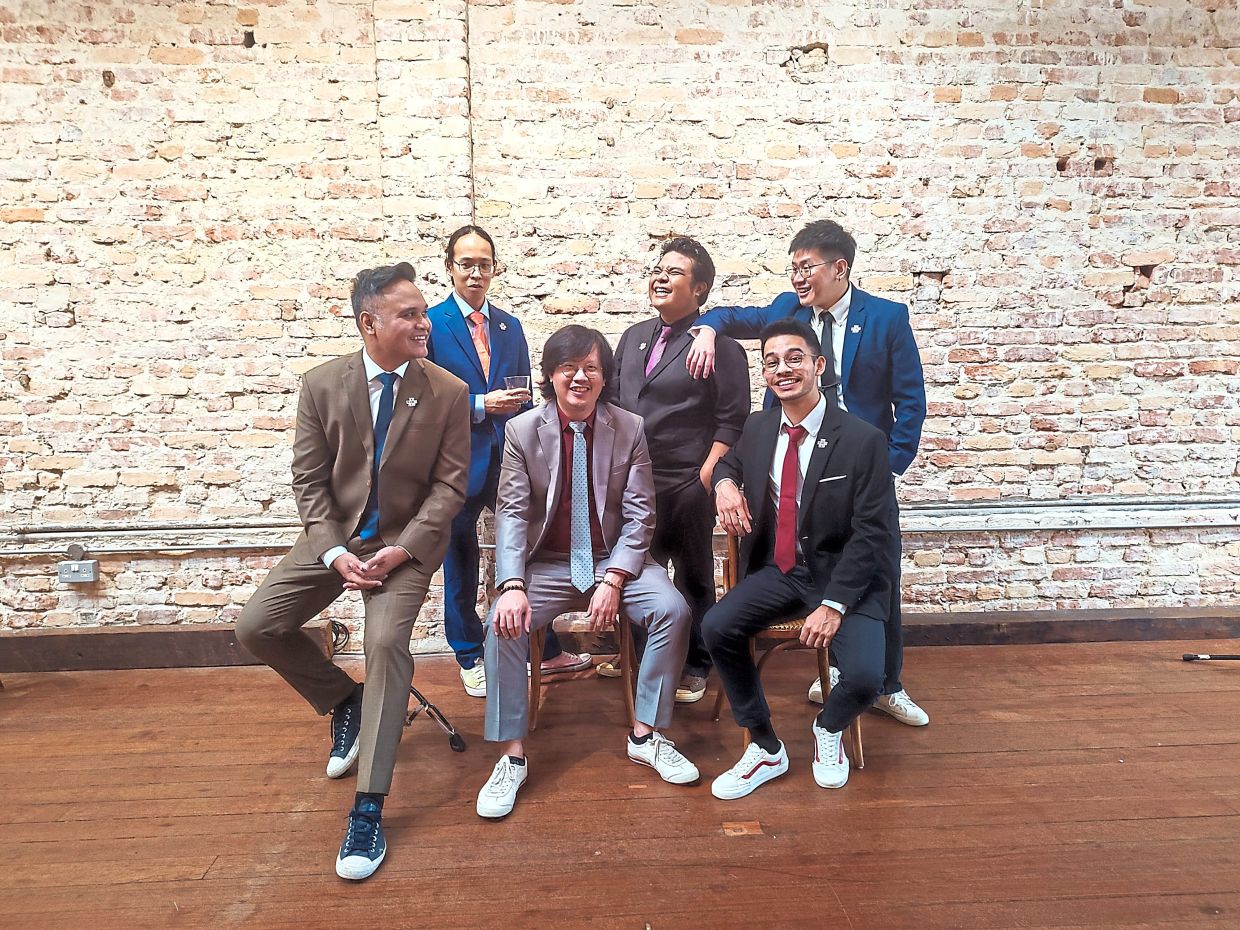 The Frankie Sixes bring their brand of swing to Bobo KL next Friday and Saturday.