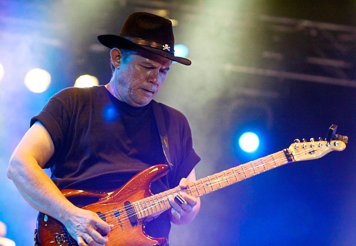 Bluesman Julian Mokhtar leads Mojo Hand in the Charity Jam Session 2026 on Sunday.
