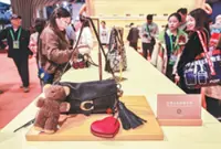 Foreign luxury apparel brands see China sales surge