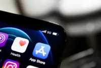 Apple removes Russia's state-backed messenger from App Store