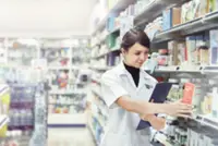 Two ministries told to resolve recognition issues affecting pharmacy grads from Egypt varsity