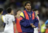 Soccer-Barcelona teenager Yamal wins LaLiga Player of the Season award