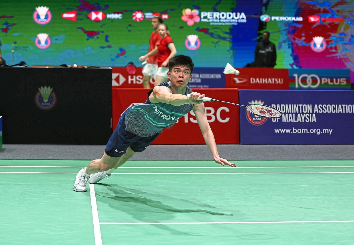 Jun Hao had earlier received a timely confidence boost after defeating world No. 11 Kodai Naraoka 21-17, 21-17 in the opening round.