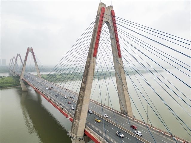 Nhat Tan Bridge, Hanoi. The airport network strategy could reshape Hanoi’s broader economic landscape by creating new urban and logistics clusters around major aviation hubs. - Photo: VNA/VNS