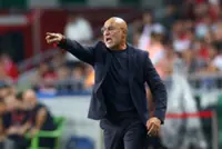 Soccer-Spain embrace favourites tag but De la Fuente warns World Cup offers no guarantees