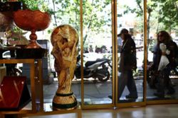 Soccer-Iran World Cup players granted visas to enter the US, says White House official