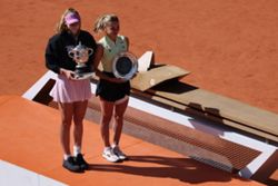 Tennis-Andreeva praises Chwalinska, thanks herself for French Open triumph