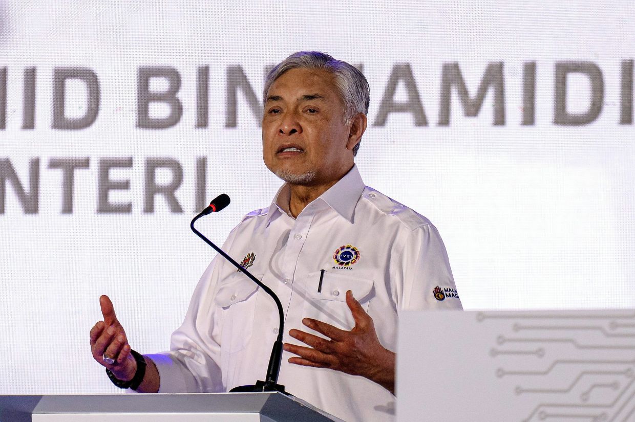 The Deputy Prime Minister and the chairman of TVET National Council said such a body is needed because MQA focuses too much on academics and the Skills Development Department (JPK) focuses only on skills.