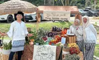 Wedding goodies get a garden twist