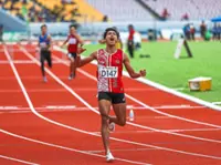 Ankle niggle no hurdle for record setter Fakhrul 