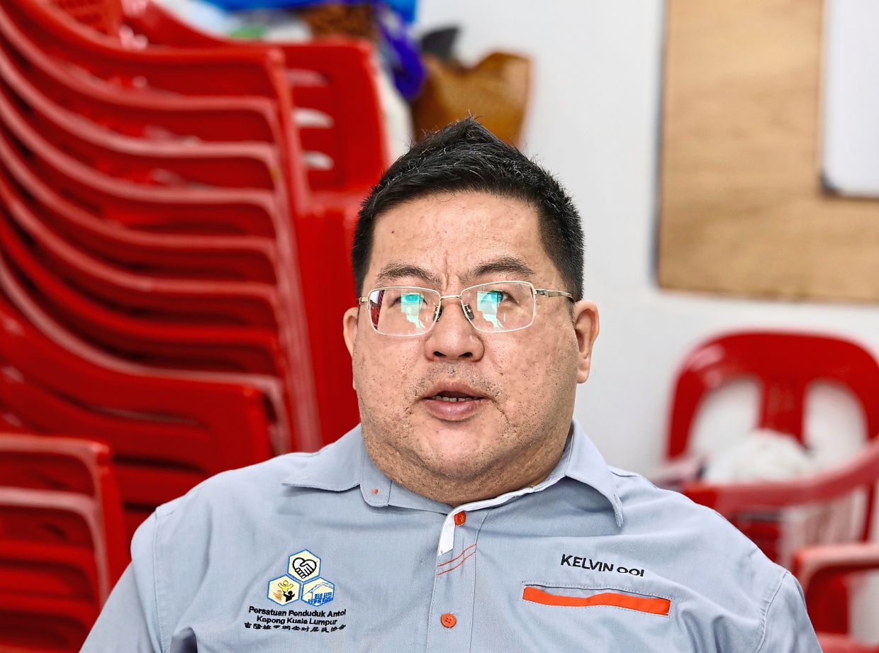 Ooi says the water in Taman Antoi rose to about 0.61m on April 20.
