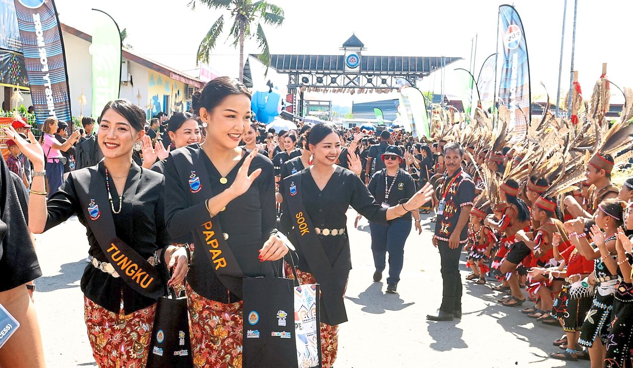 A sea of black, red and golden hues swept across Sabah and S