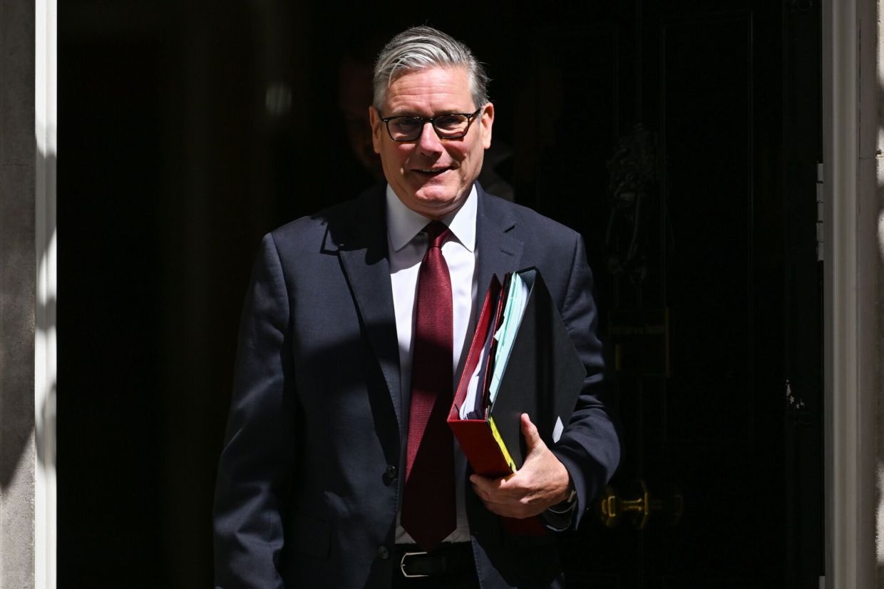 Starmer will pledge to back AI for business while 