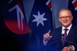 Australia PM Albanese says migration to fall as far right surges