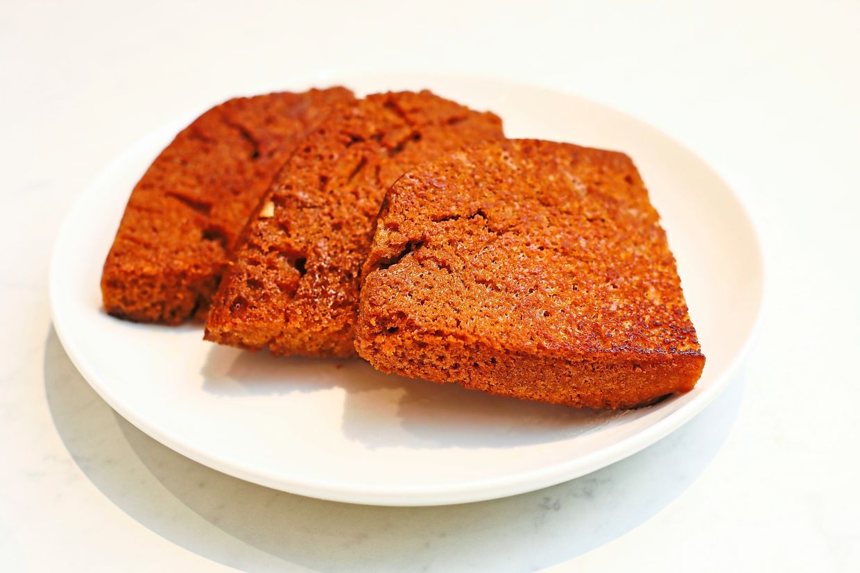 The traditional Cantonese sponge cake is given a slight twist by being fried in salted butter for a lovely, unctuous finish.