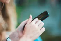 UK govt warns big tech over nude images sent by children