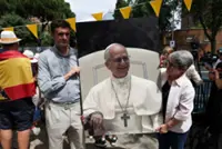 Leo meets abuse victims in Spain as some protest