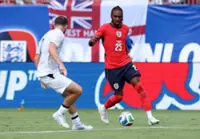 Soccer-England's Spence to wear protective mask at World Cup due to broken jaw