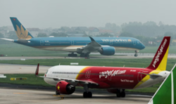 Vietnam orders airlines to accelerate US deals as Washington trade probes mount