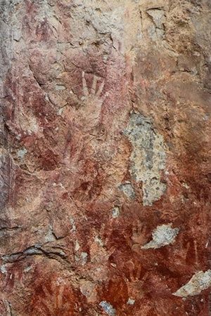 The site has more than 280 ancient rock paintings, most of t