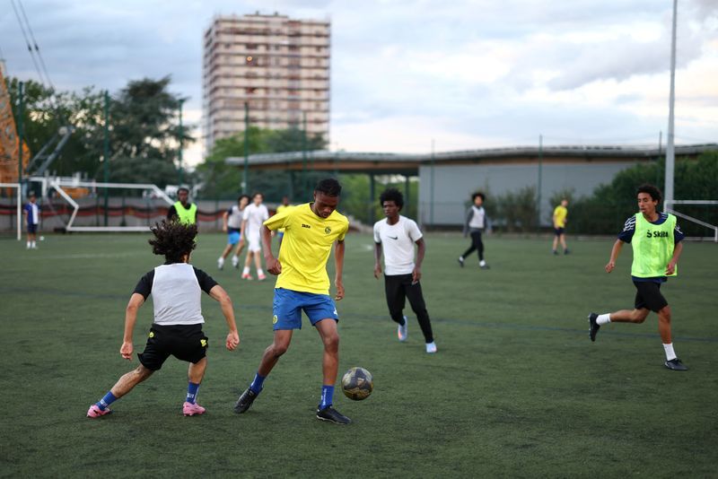 A modest Parisian club is defying the odds in Fran