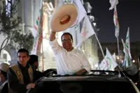 Peru race tightens again and markets rise as overseas ballots pour in