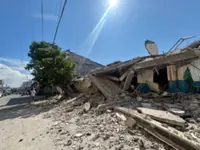 Philippines quake death toll exceeds 40; villages still isolated