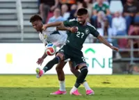 Soccer-Saudi Arabia and Senegal end scoreless in final World Cup friendly