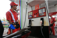 Shock at the pump: Indonesia’s Pertamax hike fuels cost worries for middle class