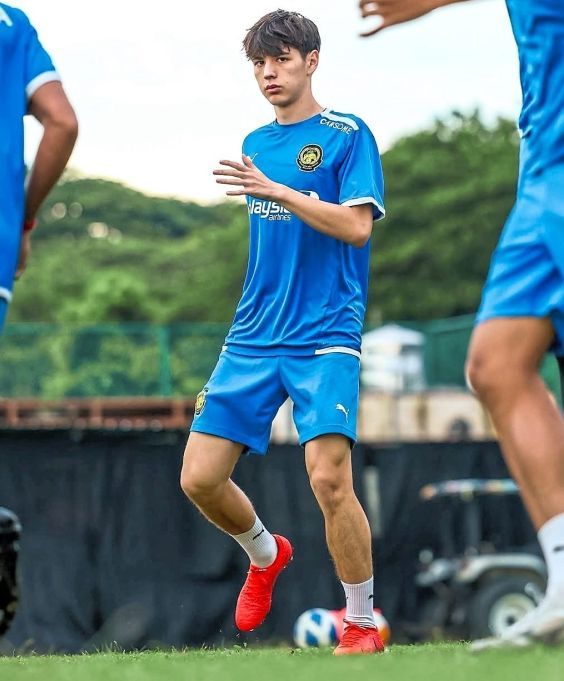 Promising teen: Luka Jordy Hodak (centre) is hoping to don national colours one day. — FAM