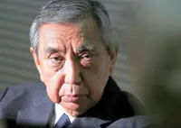 Lawmaker who faced wartime past dies at 89