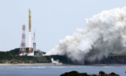 Japan flagship rocket successfully lifts off after earlier failure