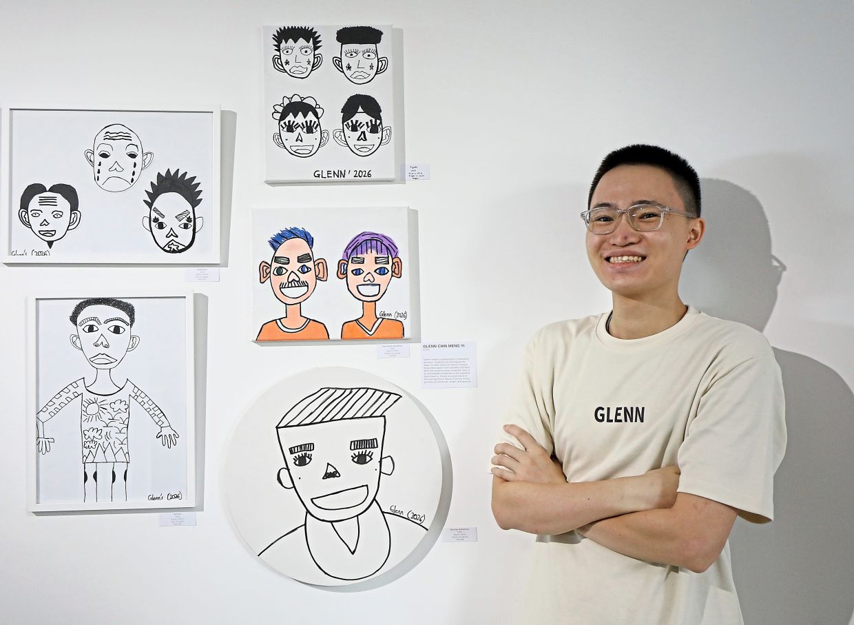 Chin’s artworks using a simple marker pen reveal a preoccupation with symmetry and form.