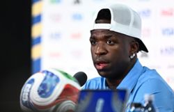 Soccer-Vinicius vows team-first mentality as Brazil brace for Morocco