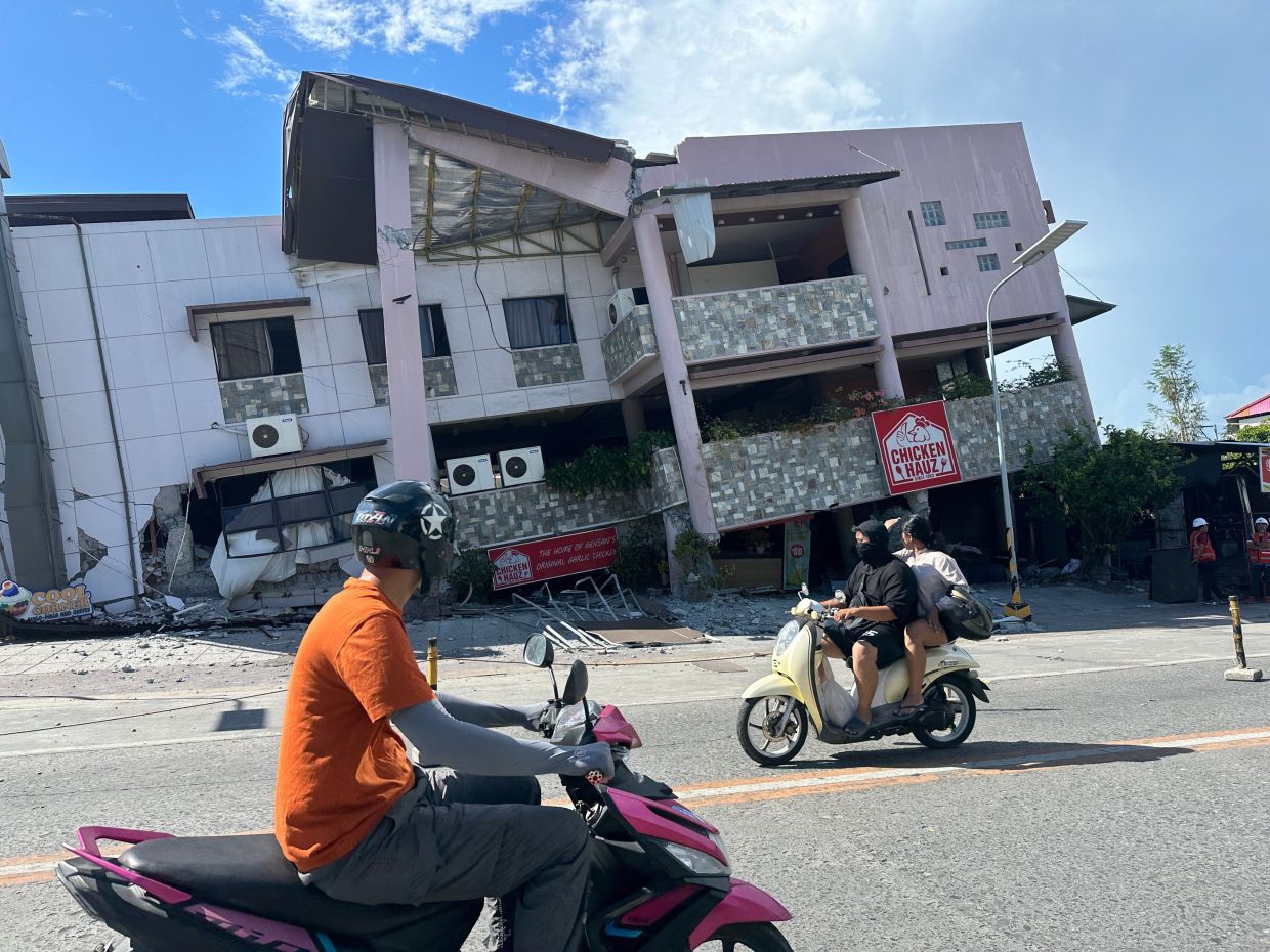 Deadly Philippine quake raised seabed by up to two metres