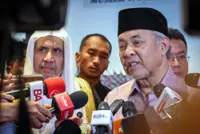 Zahid: Don’t make separate polls dates an issue