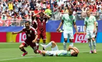 Soccer-Swiss misses give them World Cup headache after Qatar slipup