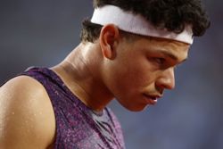 Tennis-Shelton digs deep to set up all-American Stuttgart final against Fritz