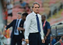 Soccer-Mancini leaves Qatar's Al Sadd as Italy role beckons